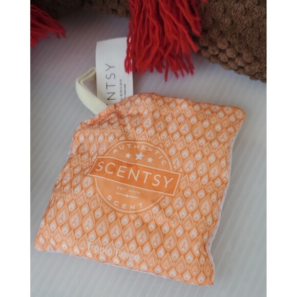 Scentsy Buddy Magnus the Moose Retired Plush 2013 Scarf Christmas retired Lovey - Picture 3 of 10